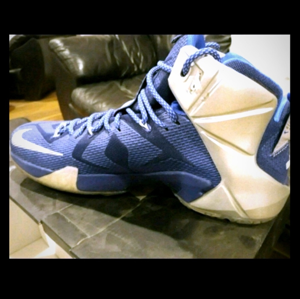 Mens Special Addition Dallas Cowboys Nikes